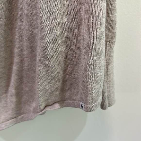 Abercrombie and Fitch Zip Up - Picture 5 of 8